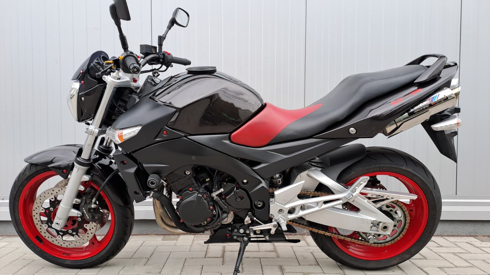 suzuki-gsr-600-yoshimura-2007